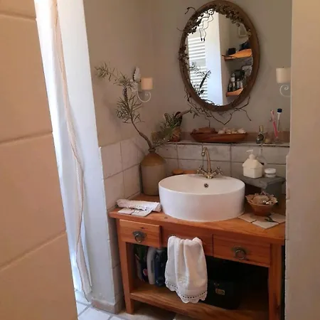 مكان تخييم Campo Elea - Menta & Levanta