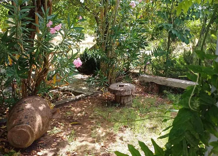 Campo Elea - Menta & Levanta Campsite *